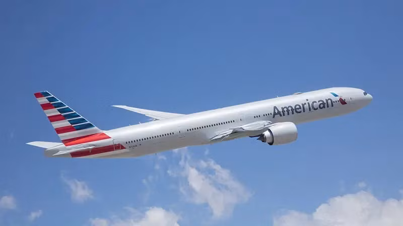 Boeing 777-300ER được giới thiệu vào năm 2004 với trọng lượng cất cánh tối đa cao hơn, cho phép giới hạn thoát hiểm ấn tượng lên đến 550 hành khách. Ảnh: Wiki