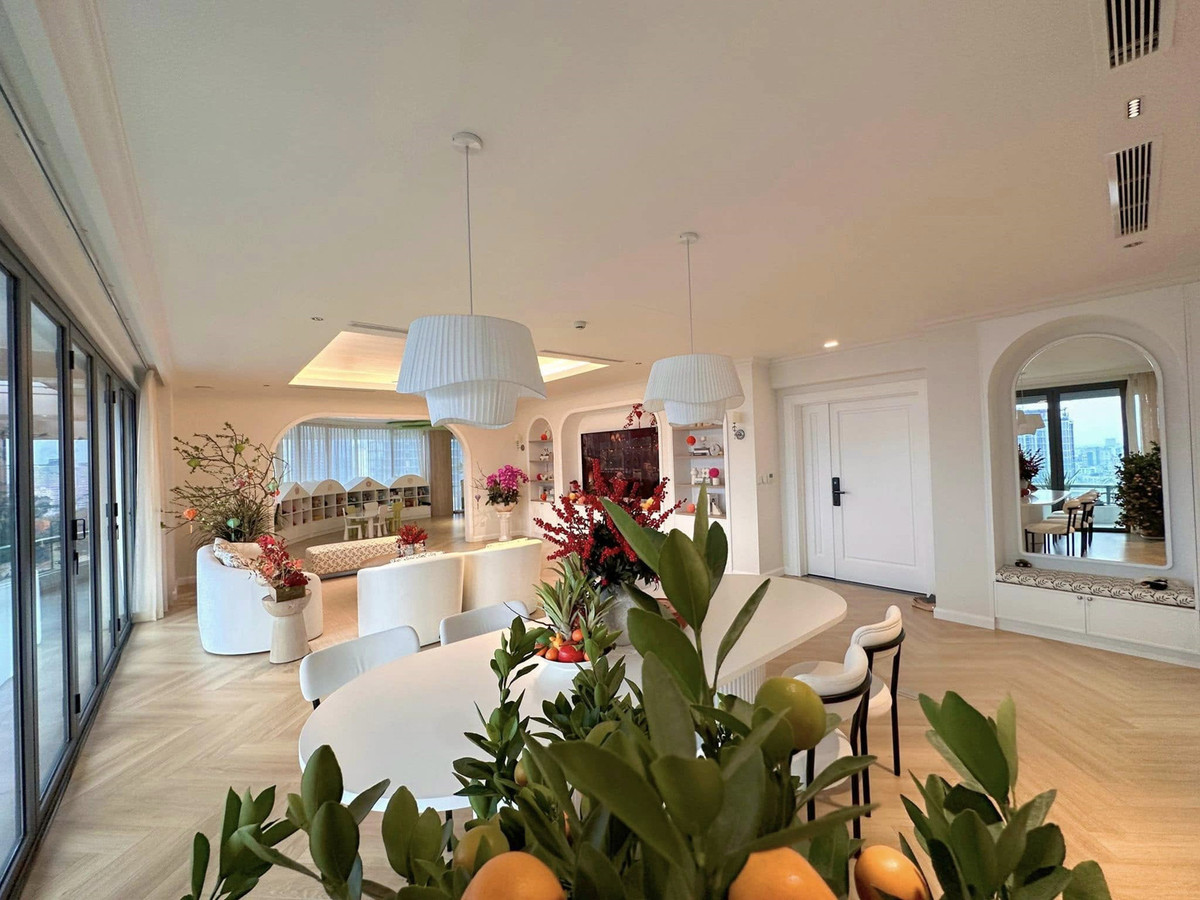 Người đẹp cho biết vừa cho thiết kế lại nội thất. Theo đó, căn nhà của Hoa hậu Đặng Thu Thảo mang phong cách tối giản. Ảnh: FBNV