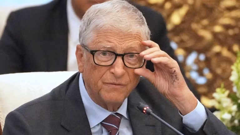 Bill Gates đã đầu tư vào nhiều loại cổ phiếu, tài sản khác nhau và thành lập quỹ đầu tư trị giá 1 tỷ USD Breakthrough Energy cùng với 20 nhà đầu tư khác. Ảnh: Sky News