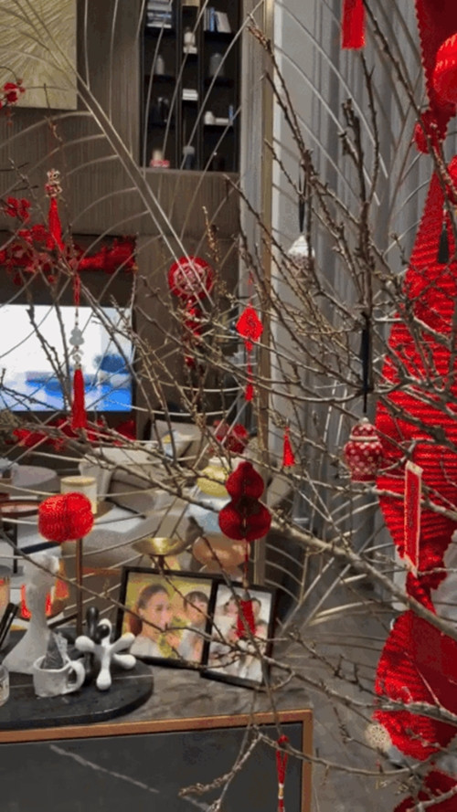 Không khí Tết đã ngập tràn trong căn biệt thự của Đàm Thu Trang - Cường Đô La. Ảnh chụp màn hình