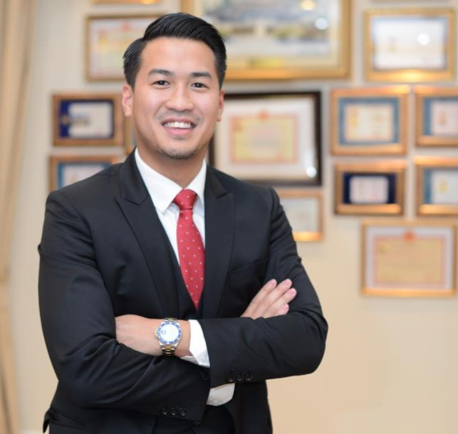 Phillip Nguyễn sinh năm 1986, từng học một trường nam sinh ở Philippines trước khi chuyển đến San Francisco (Mỹ) để theo đuổi chuyên ngành Quan hệ quốc tế. Ảnh: IPPG