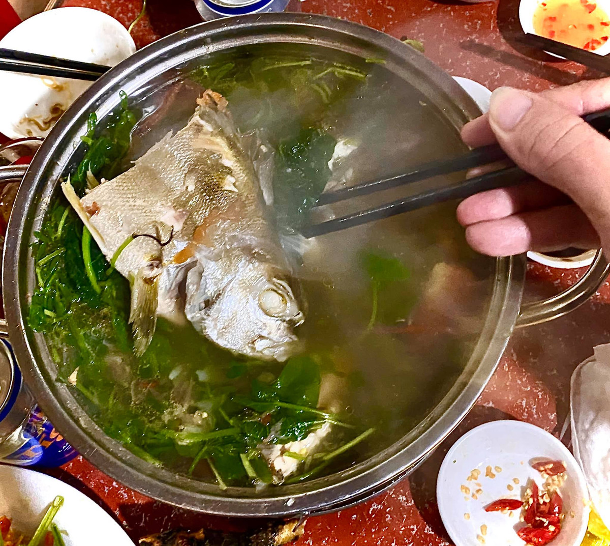 Cá căng được ưa chuộng bởi phần thịt mềm, chứa nhiều chất dinh dưỡng. Ngon nhất là thịt ở gần sống lưng và bụng. Ảnh: Facebook