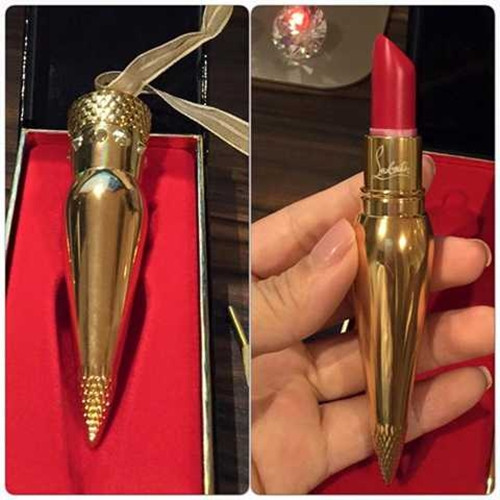 Son Christian Louboutin đắt tiền. Ảnh: FBNV