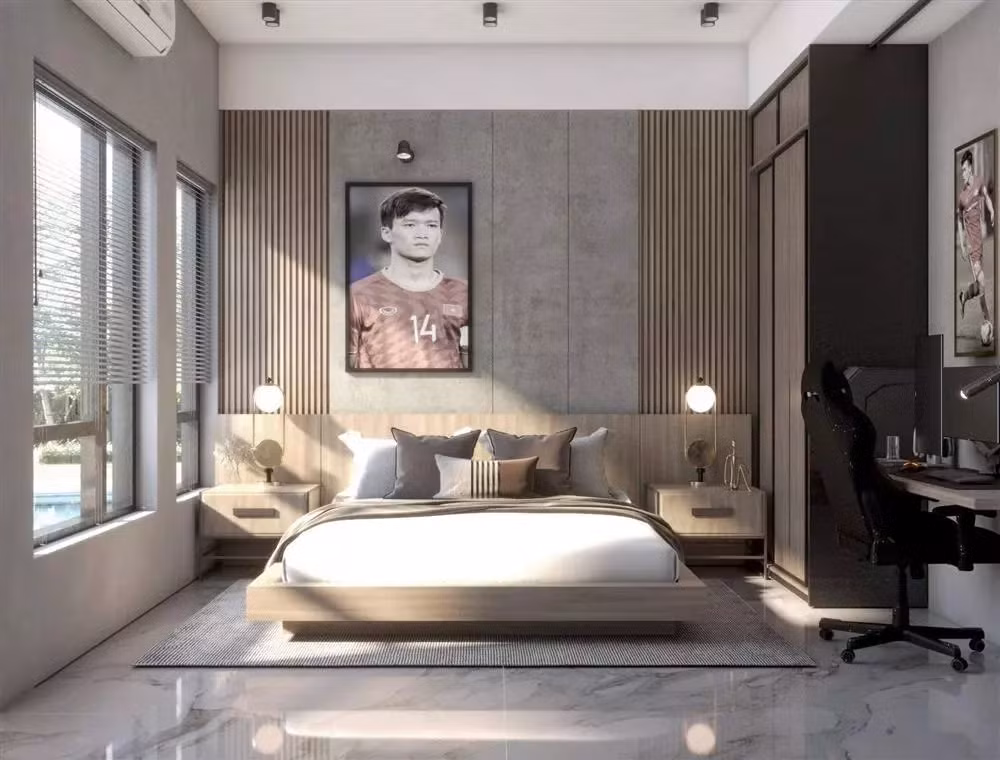 Trong phòng ngủ còn để những món đồ mô hình yêu thích, giữa phòng còn có một chiếc tivi cỡ lớn. Ảnh: FB Hoàng Đức