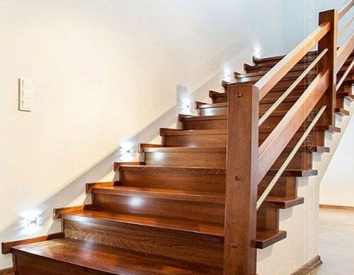 Ngoài ra, lim Nam Phi còn được sử dụng làm đồ gỗ nội thất như cầu thang gỗ, cửa gỗ, bàn ghế gỗ, tủ bếp, kệ tivi, sàn gỗ...Ảnh: Sangotoanthang