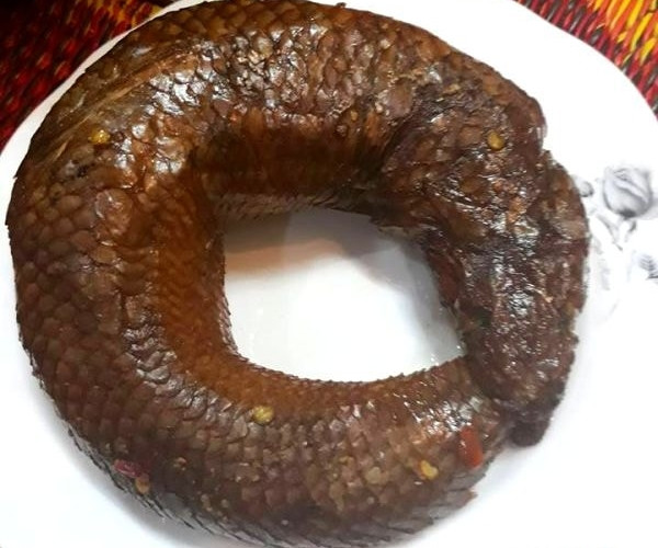 Từ xưa, người dân miền biển Nghệ An đã chuộng cá thửng và đưa vào các món ăn trong mâm cỗ ngày Tết. Ảnh: Báo Nghệ An