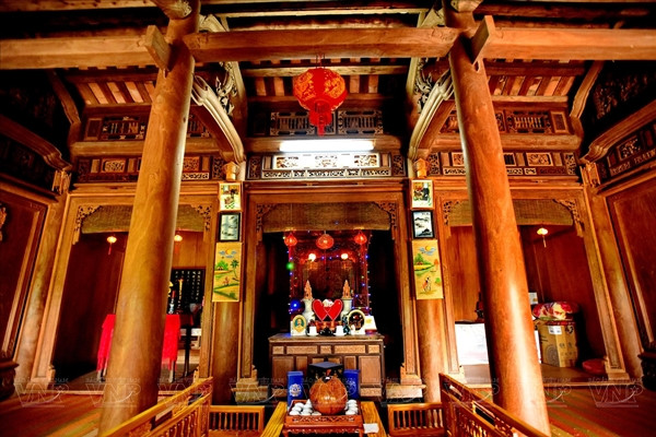 Ngôi nhà có kiến trúc nhà rường Quảng Nam, gồm 3 gian 2 chái. Ảnh: Báo ảnh Việt Nam