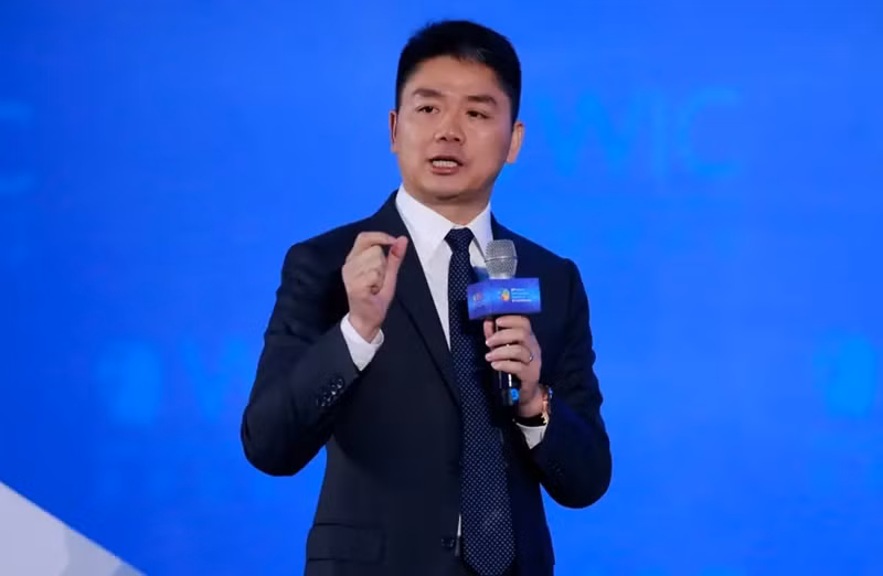 Tỷ phú Lưu Cường Đông đang sở hữu khối tài sản hơn 6 tỷ USD. Ảnh: Business Insider