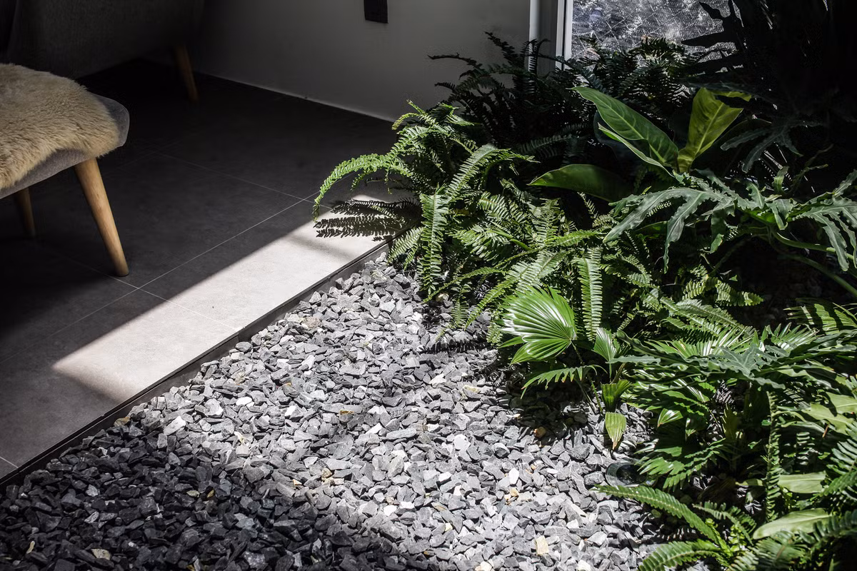 Đúng như tên gọi, khi bước vào ngôi nhà, mọi người sẽ cảm nhận được một dòng chảy, một chuyển động của không khí đối lưu hoàn hảo. Ảnh: Nguyễn Đình