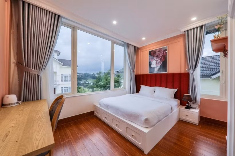 Kiều Linh tiết lộ đã đầu tư 30 tỷ đồng cho căn biệt thự “đẹp như mơ” giữa thành phố ngàn hoa. Ảnh: FBNV