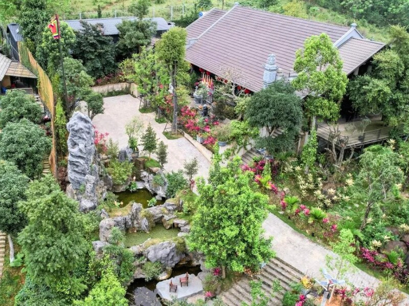 ại đây, nữ ca sĩ cho trồng cây xanh, cây ăn quả, hoa lá trang trí, tạo không gian xanh mát, gần gũi với thiên nhiên. Ảnh: FB Phạm Phương Thảo