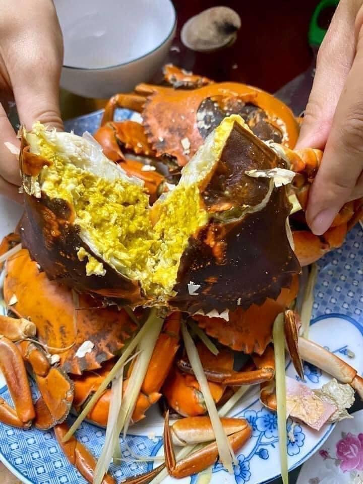 Cua cốm loại thường giá khoảng 600.000 đồng/kg, trong khi đó cua loại VIP giá từ 800.000-1 triệu đồng/kg. Ảnh: Fcebook