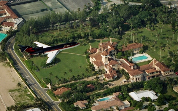 Đến nay, dinh thự Mar-a-Lago đã gắn liền với tên tuổi của ông Trump và năm 2025 sẽ đánh dấu 40 năm ông sở hữu dinh thự này. Ảnh: Telegraph
