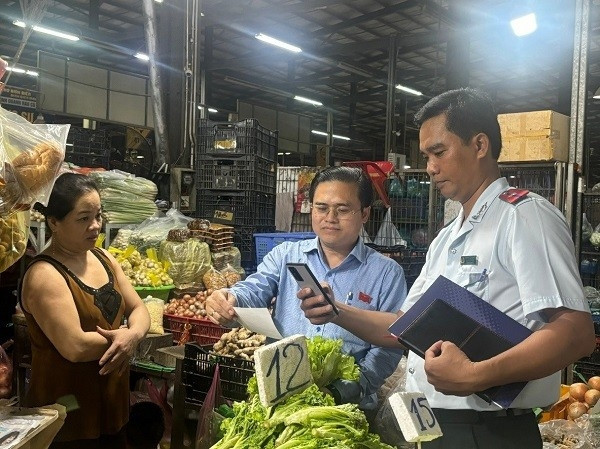 Cách nhận biết thực phẩm bẩn như giá đỗ ngậm hoá chất - Hình 2 Cach nhan biet thuc pham ban nhu gia do ngam hoa chat-Hinh-2