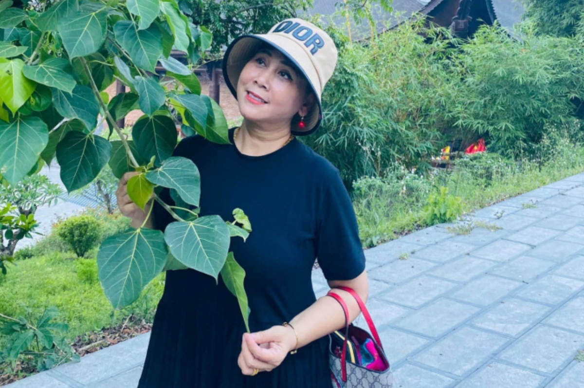 Nữ nghệ sĩ trân trọng những gì diễn ra trong hiện tại, không bị chìm trong quá khứ và cũng không lo lắng quá về tương lai. Ảnh: FB Minh Hằng Nguyễn