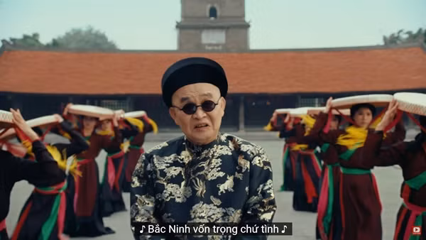 Trừ phần YouTube giữ lại, ca sĩ Hòa Minzy có thể nhận từ 1.925 USD – 11.550 USD (khoảng 48 – 270 triệu VND). Ảnh: Facebook