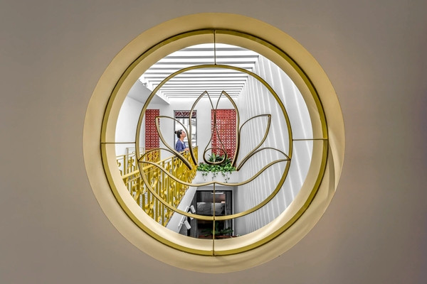 Sân thượng mở ra khoảng trời thư thái. Ảnh: Bùi Minh Quốc