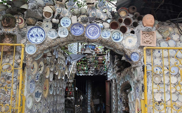 Ngôi nhà do ông Trường tự tay thiết kế, lắp ghép với mong muốn căn nhà sẽ trở thành một di sản vô giá cho con cháu. Ảnh: Vietnamnet