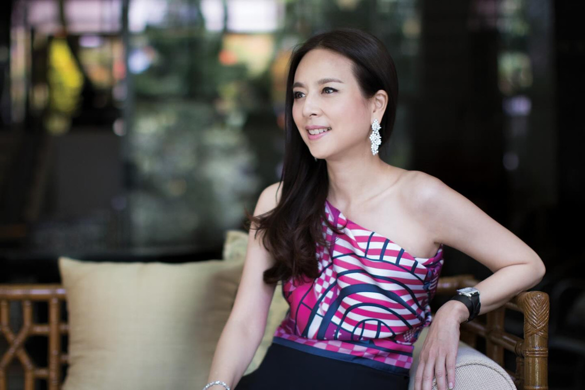 Bà Madam Pang là con cháu đời thứ năm của dòng họ Lamsam. Đây là một trong những gia tộc người Thái, gốc Hoa giàu có bậc nhất xứ Chùa Vàng, kinh doanh chủ yếu trong lĩnh vực ngân hàng và bảo hiểm...Ảnh: FB Madam Pang