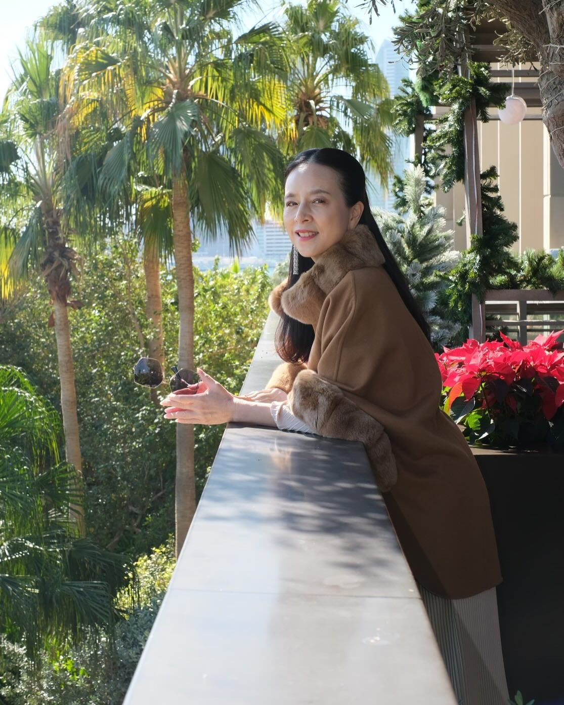 Đầu năm 2022, truyền thông Thái Lan ước tính bà Madam Pang sở hữu khối tài sản lên tới 740 triệu USD, chủ yếu đến từ lợi nhuận của tập đoàn bảo hiểm Muang Thai và bán sản phẩm thời trang xa xỉ. Ảnh: FB Madam Pang