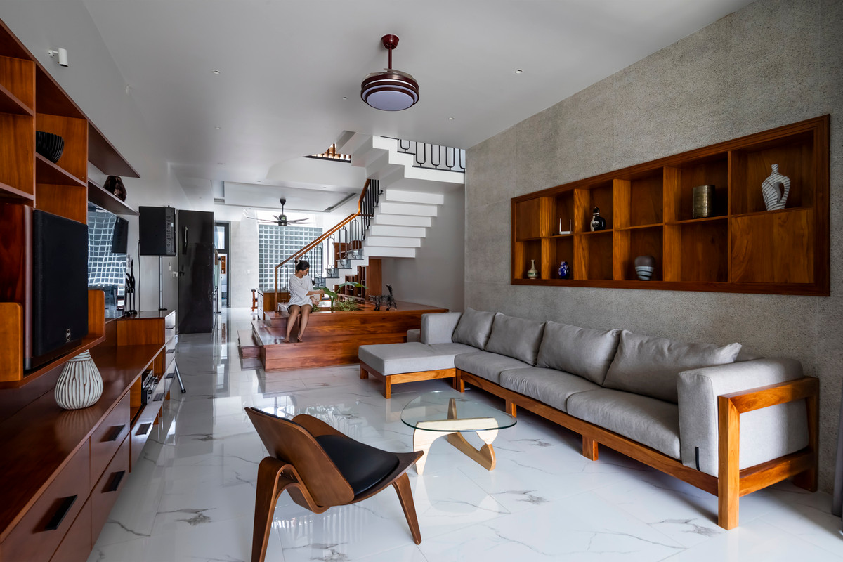 Phòng khách thiết kế mở. Ảnh: Hiroyuki Oki
