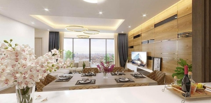 Căn hộ của Mạnh Trường nằm trên tầng 15, với diện tích 140m2, có thể nhìn xuống bể bơi ngoài trời và khung cảnh thành phố. Ảnh: FBNV