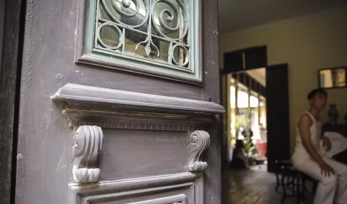 Hầu hết nội thất đều nhập khẩu từ châu Âu hoặc Hồng Kong. Ảnh: Dân Việt