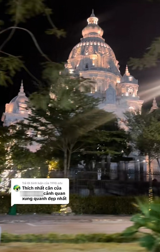 Ai ngang qua cũng phải choáng ngợp trước sụ bề thế của tòa lâu đài. Ảnh: @ktsanhtuan.nhadep