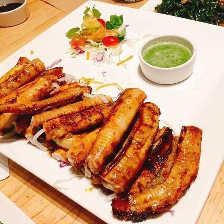 Thịt cá ngọt thanh, giòn sần sật, dai thơm. Ảnh: Fcebook