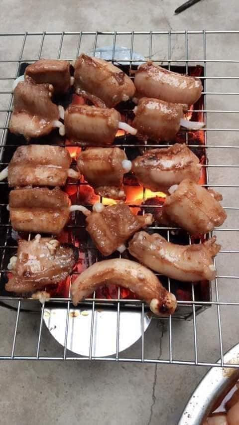 Cách chế biến đưa cá mút đá lên hàng thượng phẩm trên bàn nhậu thì có lẽ là nướng. Ảnh: Facebook