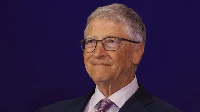 Tính đến ngày 24/2/2025, khối tài sản của Bill Gates 108,6 tỷ USD, xếp thứ 15 trong danh sách những người giàu nhất thế giới. Ảnh: Sky News