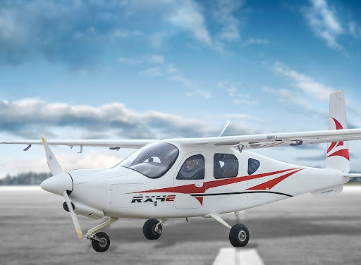 Máy bay điện RX4E đạt tốc độ tối đa 260 km/giờ, hoặc tốc độ bay ổn định 200 km/giờ. Với thời gian bay 1h30, RX4E có phạm vi hoạt động khoảng 300 km. Ảnh: DotDotNews