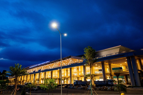 Sau hơn 20 tháng xây dựng, Nhà ga T3 Tân Sơn Nhất chính thức khai trương vào ngày 19/4/2025, đánh dấu cột mốc lịch sử trong ngành hàng không Việt Nam. Ảnh: Người lao động