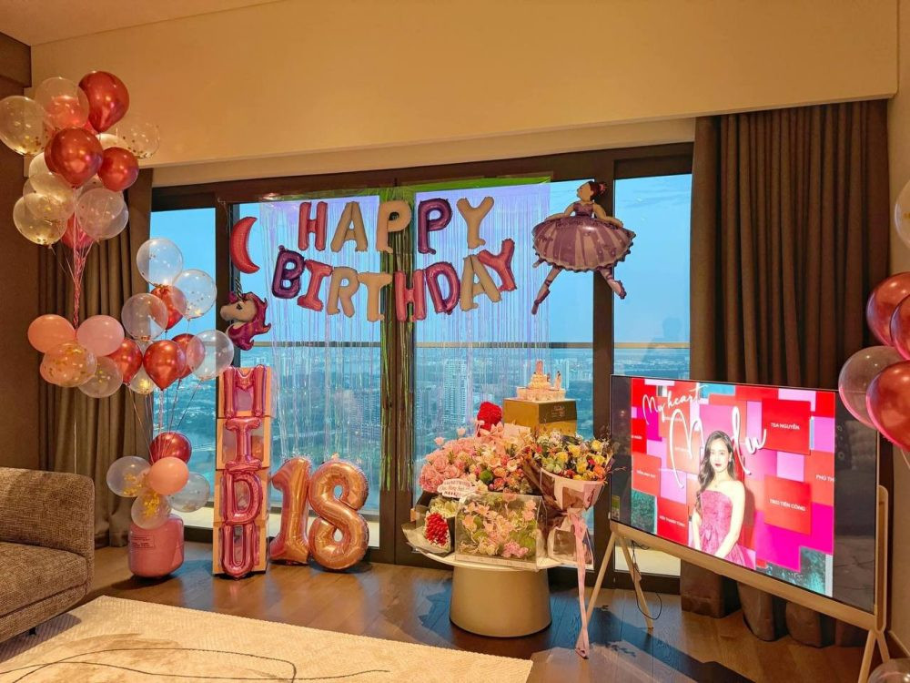 Không gian sống từng được Midu hé lộ. Ảnh: FBNV