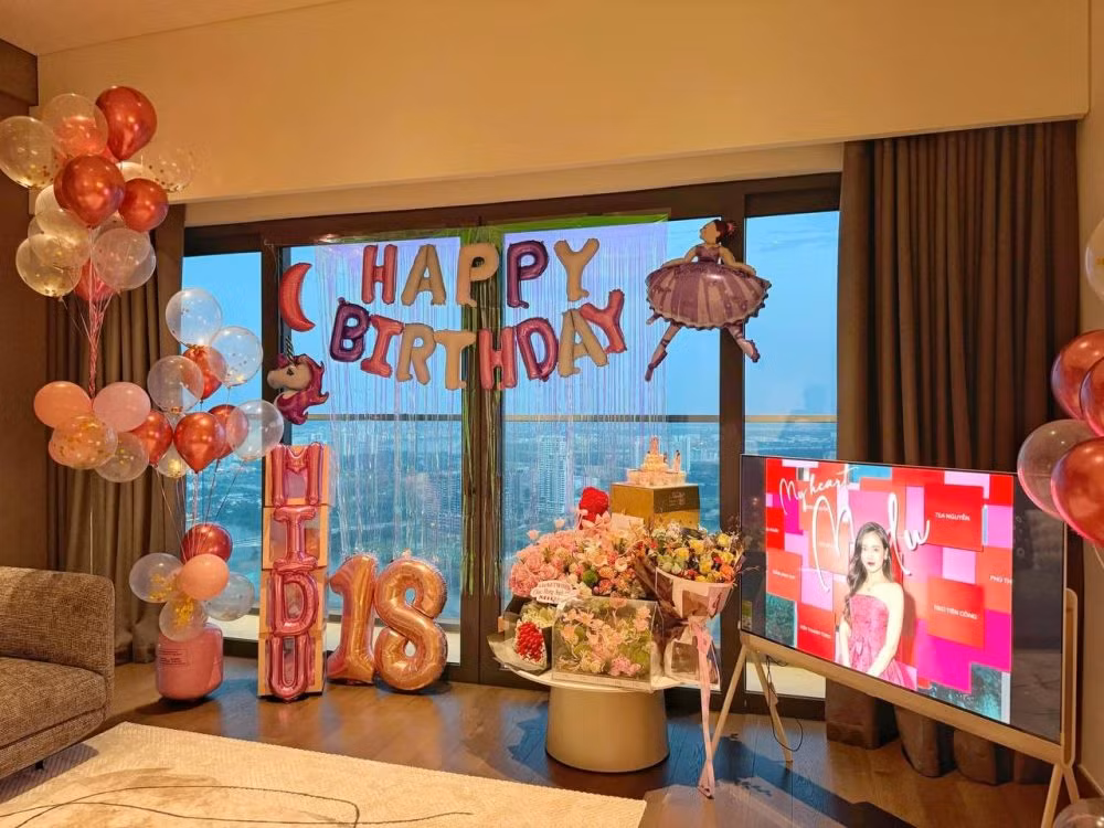 Không gian sống từng được Midu hé lộ. Ảnh: FBNV