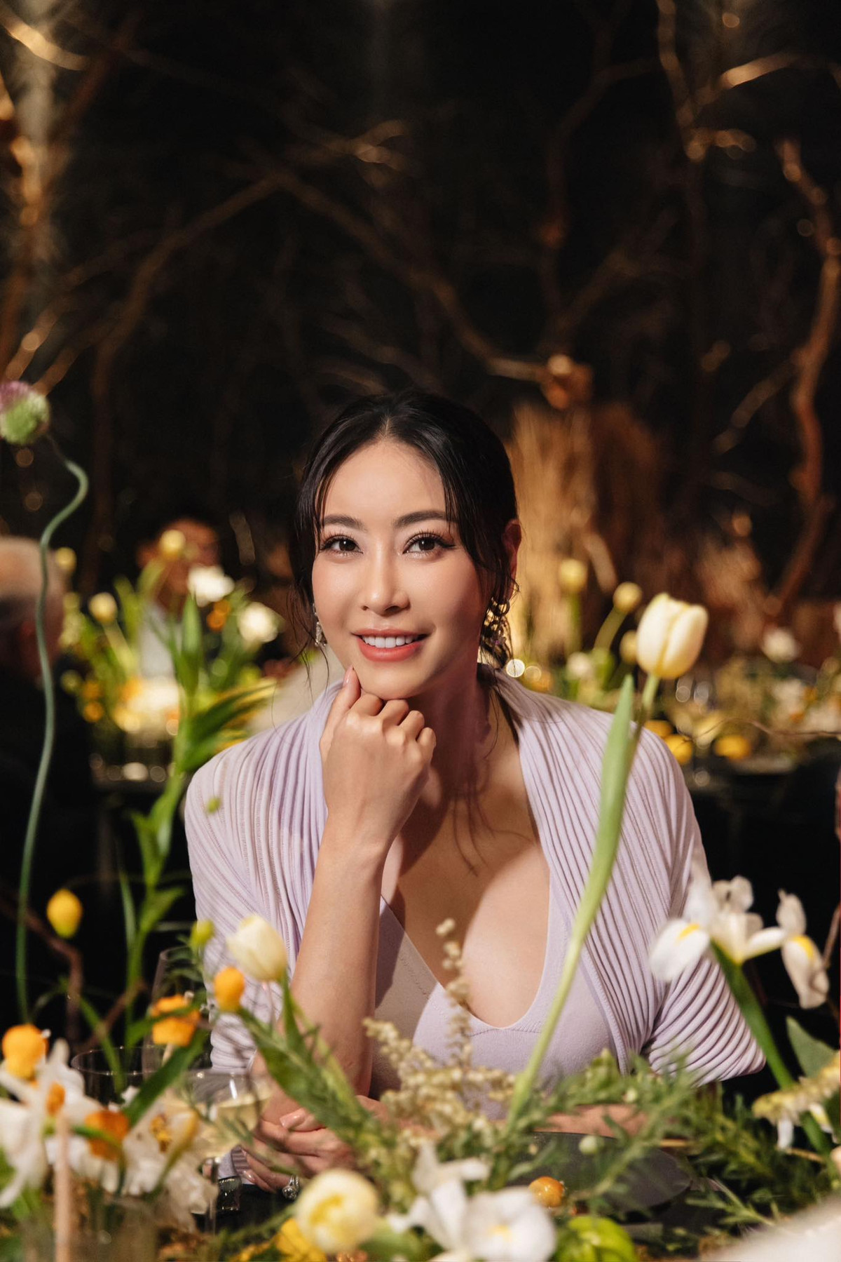 Hà Kiều Anh đăng quang Hoa hậu Việt Nam khi mới vừa bước sang tuổi 16 vào năm 1992. Hơn ba thập kỷ trôi qua, dù đã là mẹ ba con, Hoa hậu Hà Kiều Anh vẫn giữ được thần sắc rạng rỡ. Ảnh: FB Ha Kieu Anh