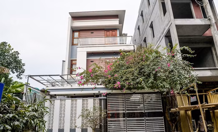 Theo Vietnamnet, gia đình cầu thủ Xuân Son đang thuê một ngôi nhà mang phong cách hiện đại tại TP Nam Định. Ảnh: Vietnamnet