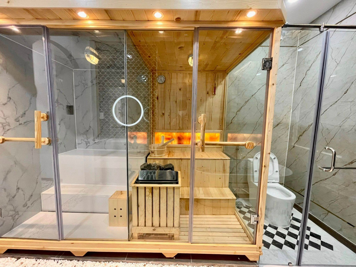 Trước đó, Tiết Cương từng qua thăm căn nhà của Cát Tường và nhận xét đẹp "như khách sạn". Ảnh chụp màn hình