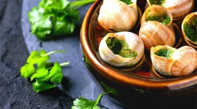 Tại một số quán ăn, nhà hàng ở Tây Bắc, Đồng Tháp...các món ăn từ ốc ma được đưa vào thực đơn thu hút khách hàng. Ảnh: Internet