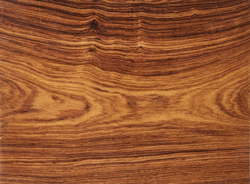 Sự khan hiếm về trữ lượng, cộng với nhu cầu tăng cao ở châu Á, khiến giá hoàng hoa lê liên tục leo thang và trở thành một loại “vàng trắng” thực sự. Ảnh minh họa