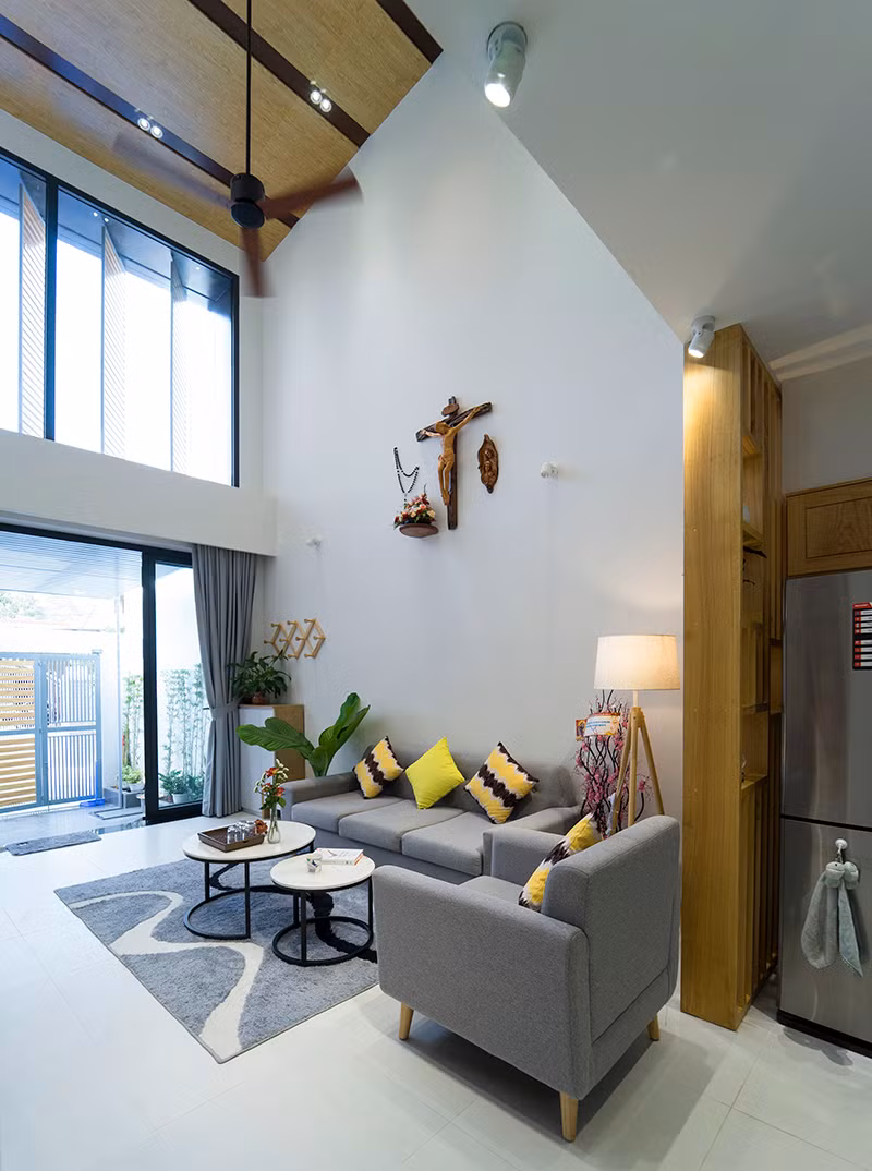 Đồng thời, không gian công trình cũng có thêm những khoảng xanh tươi mát, thư giãn cho các thành viên. Ảnh: QPS House