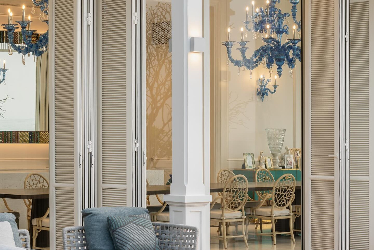 Một phòng khác là phòng khách vì có đèn hình cánh". Ảnh: Chụp màn hình