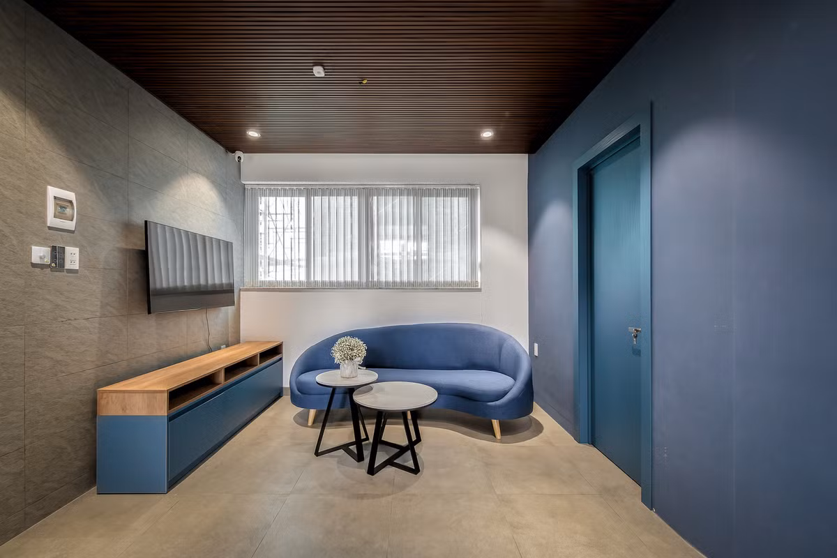 Từng không gian trong nhà được kết nối liên tục, vừa giúp tối ưu hoá diện tích vừa tạo nên sự gắn kết chặt chẽ giữa các thành viên. Ảnh: Minh Quốc Bùi