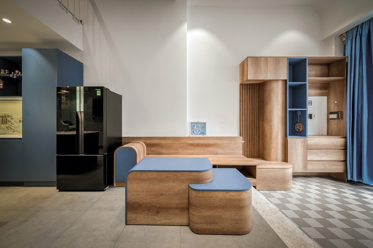 Bên cạnh đó, đường cong tạo sự mềm mại cho các góc tường trở nên an toàn nhưng vẫn giữ được sự liên tục và gần gũi. Ảnh: Minh Quốc Bùi