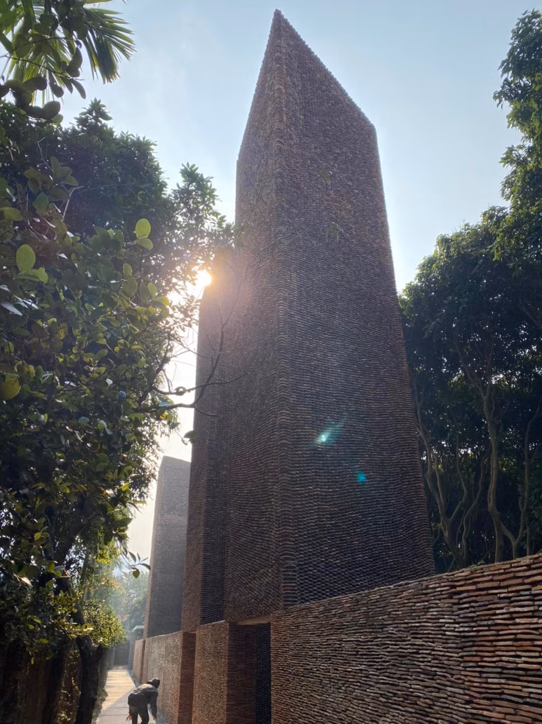 Bên cạnh đó, nghệ sĩ Xuân Hinh còn sở hữu biệt phủ rộng 5.000m2 tại Sóc Sơn, Hà Nội. Ảnh: FB Xuân Hinh