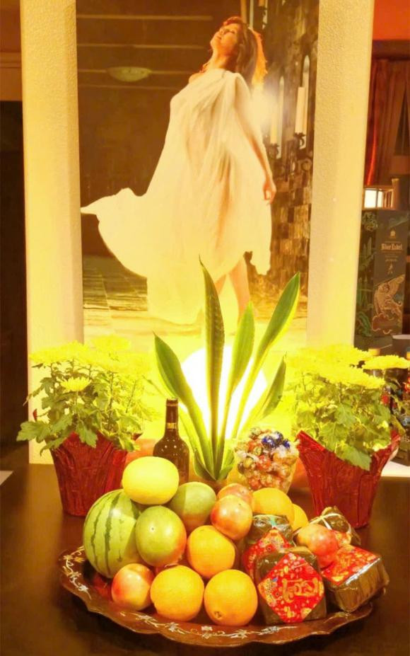 Nữ ca sĩ trang hoàng nhà cửa theo mỗi mùa trong năm. Ảnh: FBNV