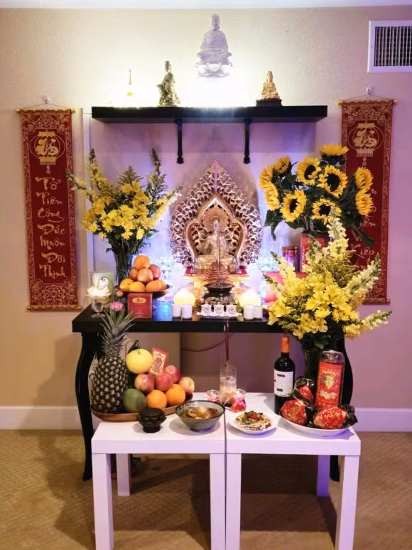 Không gian tầng 1 và tầng 2 đậm chất thiền. Ảnh: FBNV