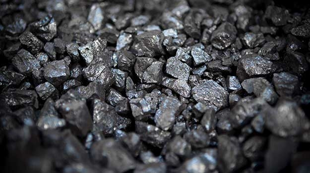 Do vậy, rhodium thường được sử dụng trong bộ chuyển đổi xúc tác trong ngành công nghiệp ô tô, làm lớp phủ cứng và sáng trên các kim loại khác. Ảnh: Getty