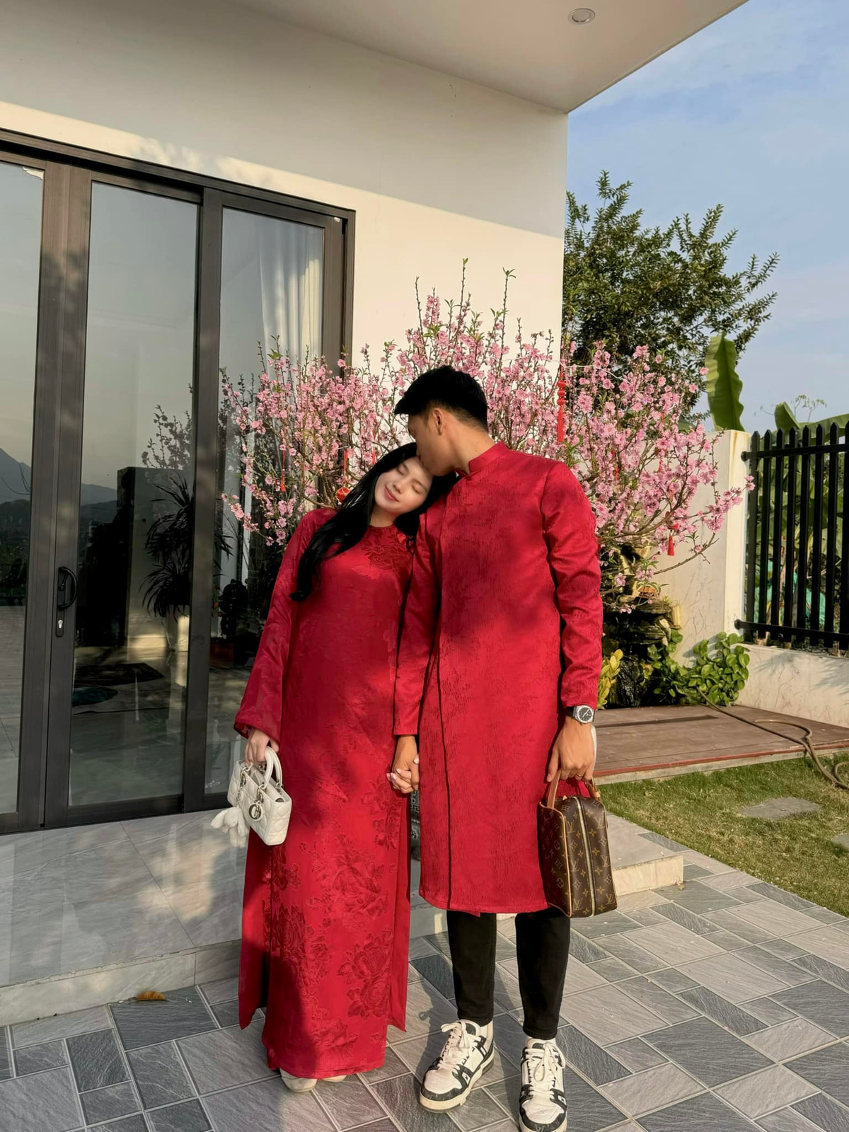 Ngoài căn hộ này, vợ chồng Thành Chung còn sở hữu một căn nhà ở Tuyên Quang - quê nhà của cặp đôi. Ảnh: FB Ngô Tố Uyên