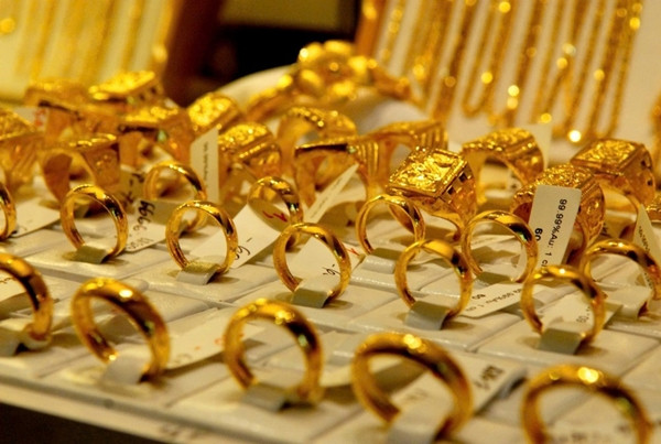 Giá vàng hôm nay 30/04: Đảo chiều tăng mạnh? Gia vang hom nay 30/04: Dao chieu tang manh?